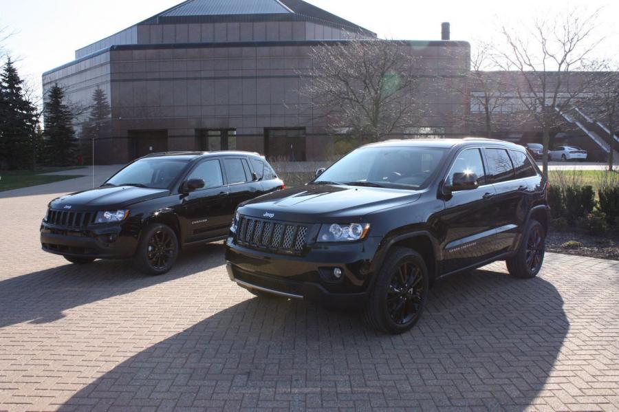  Jeep Altitude Editions 2012 года  (фото 8 из 12)